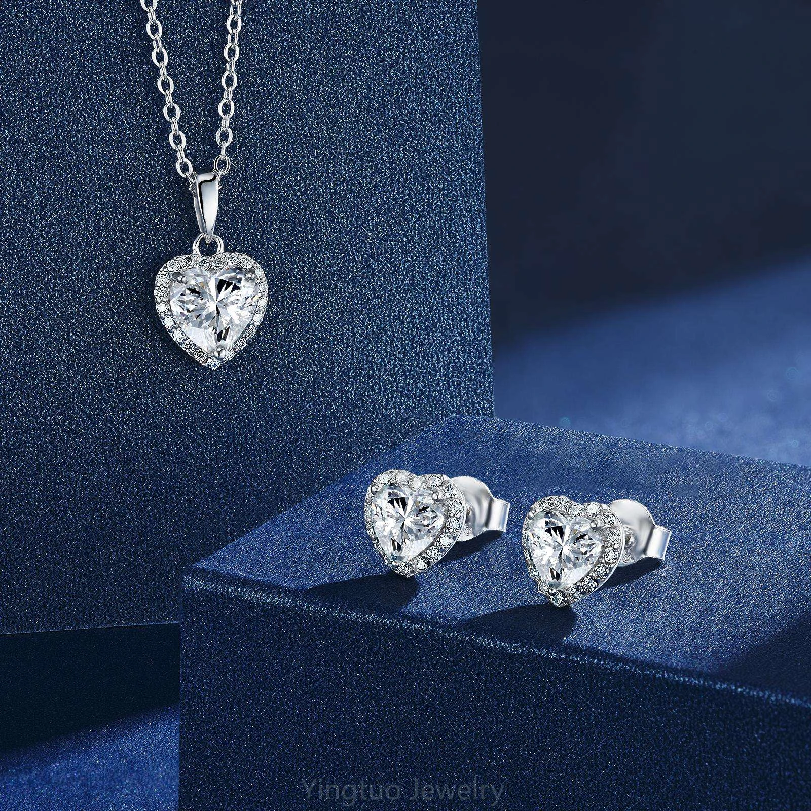 love shape diamond set